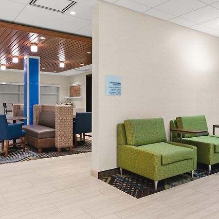 Holiday Inn Express & Suites - Suisun City By Ihg Exterior photo
