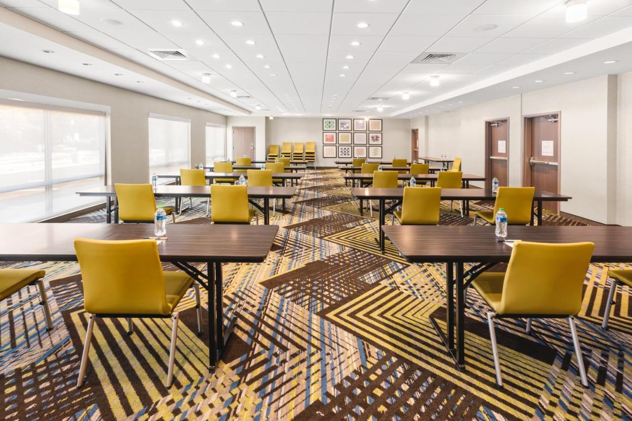 Holiday Inn Express & Suites - Suisun City By Ihg Exterior photo