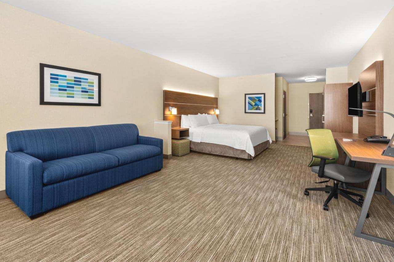 Holiday Inn Express & Suites - Suisun City By Ihg Exterior photo